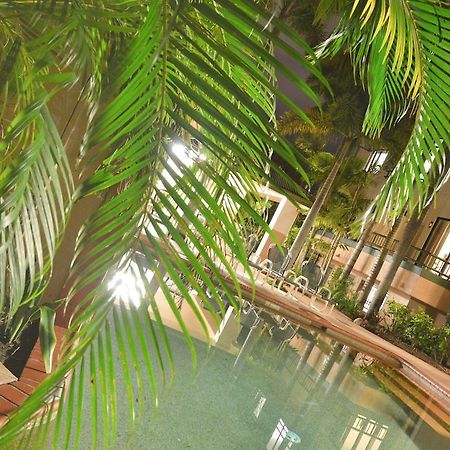 Grosvenor In Cairns Aparthotel Exterior photo